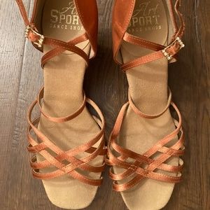 Ray Rose Kalahari Model size UK 6